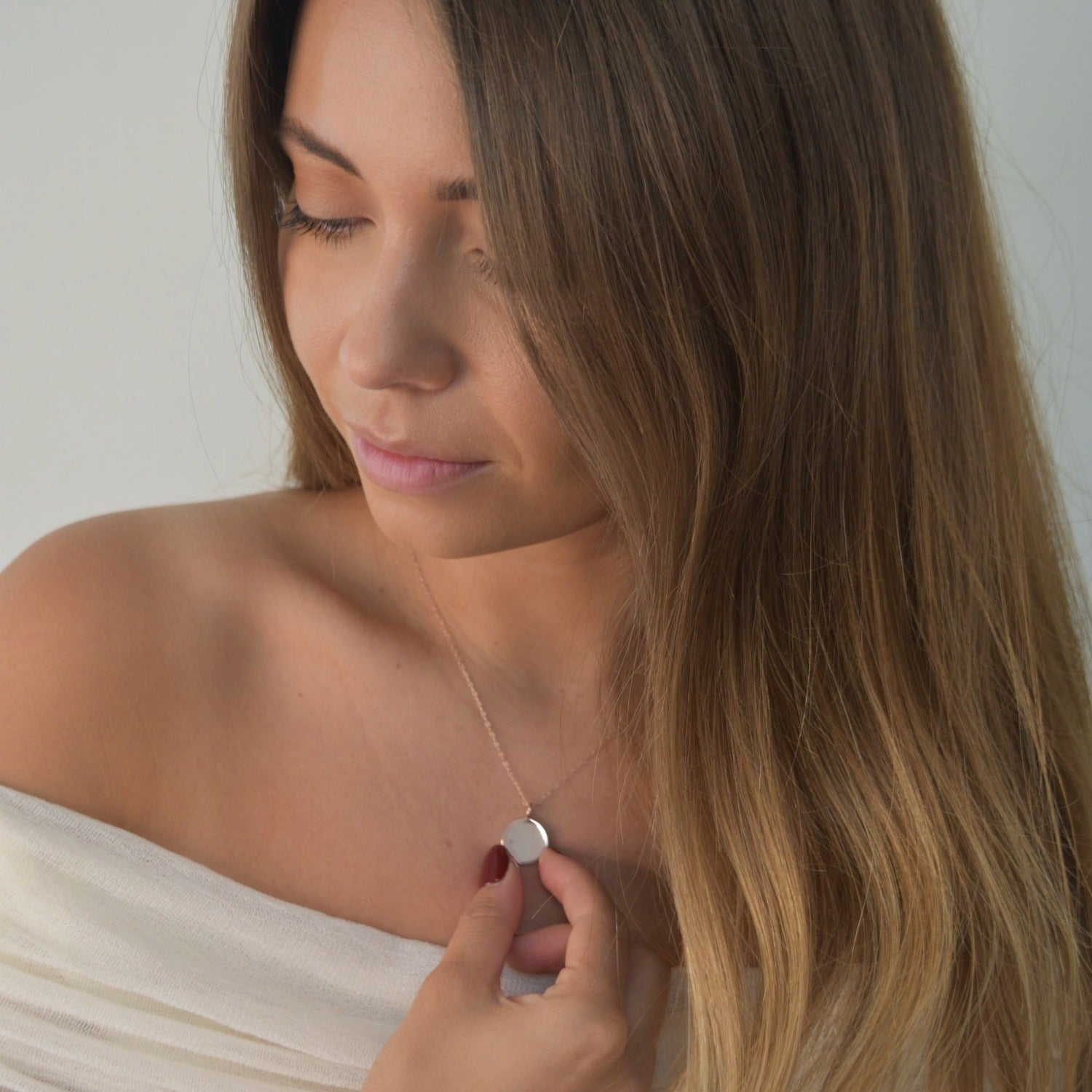 Disc Pendant Necklace with a polished round pendant, available in sterling silver, gold vermeil and rose gold vermeil.